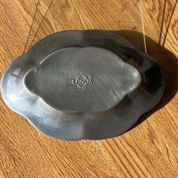 Vintage Lenox Embossed Butterfly Meadow 9” server plate dish - Picture 2 of 5